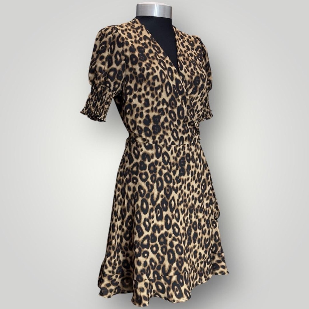 Blue Rain Leopard Print‎ Wrap Mini Dress Smocked Sleeve Ruffle Hem sz Medium - Picture 4 of 7